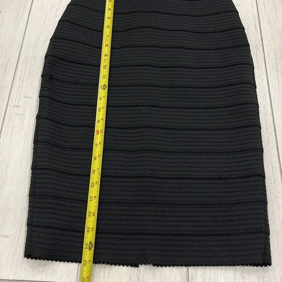 Express High Waisted Bandage Skirt XS - Picture 5 of 7